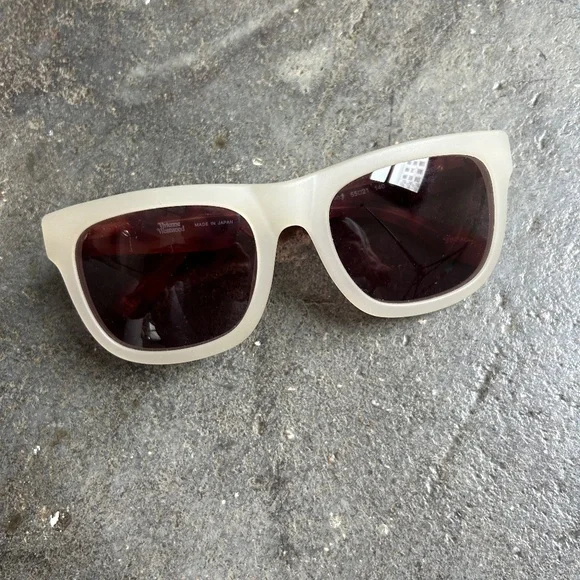 Vivienne Westwood Anglomania Sunglasses w/ Matte Frost frames & Tortoise Arms - Picture 7 of 10